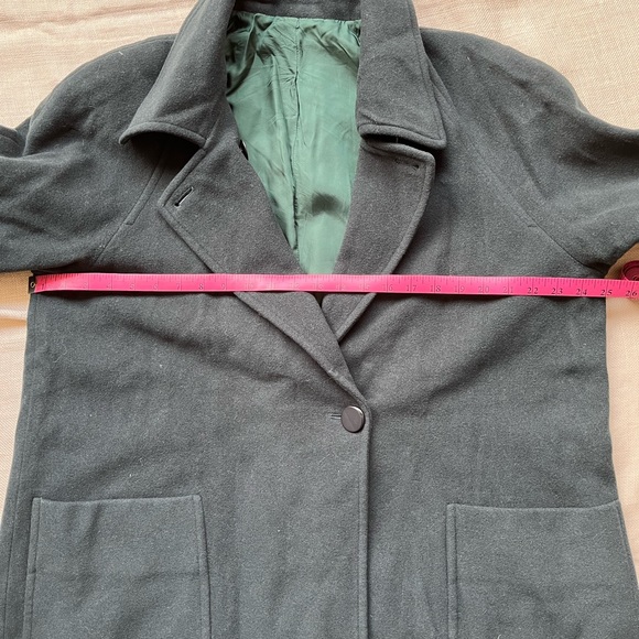 SOLD ❌ Emerald Green Overcoat - Picture 9 of 9